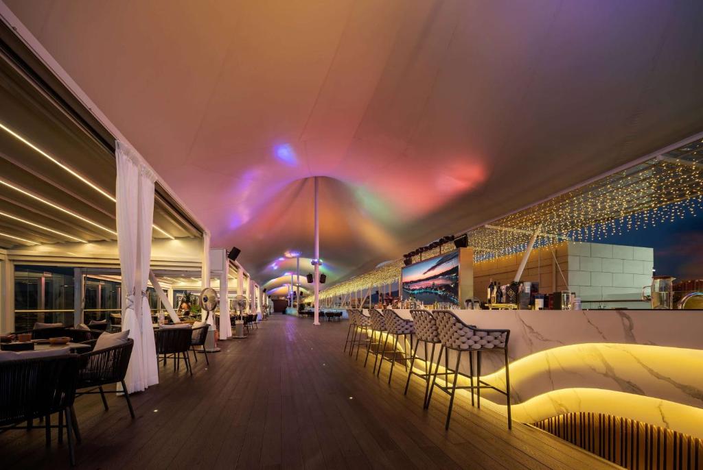 Restaurace v ubytování Wyndham Grand Zhaoqing Downtown