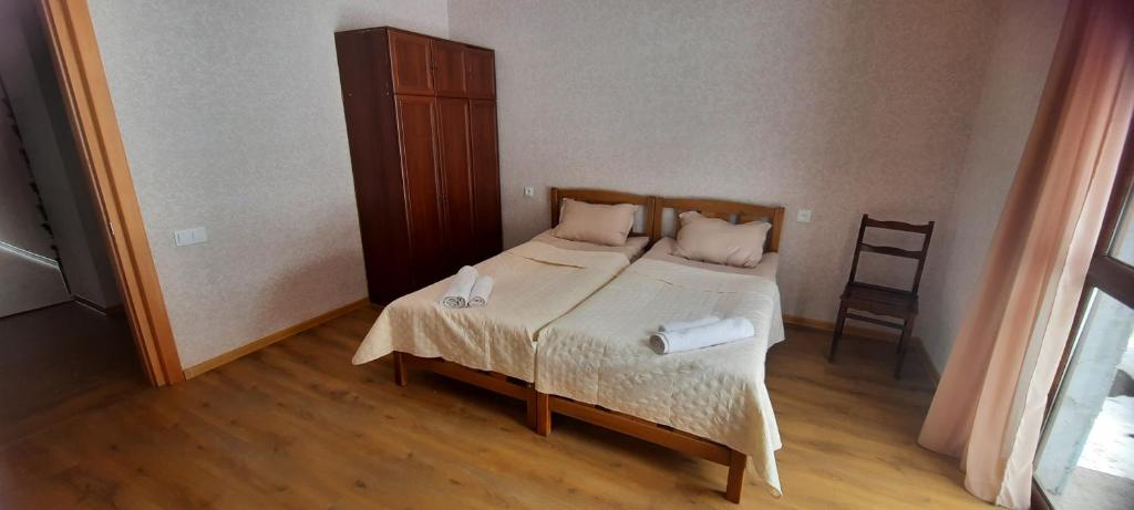 Postel nebo postele na pokoji v ubytování Mishgu Qor