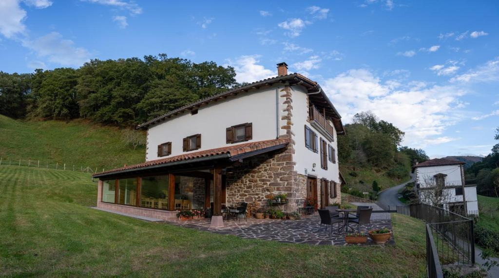 The building in which the country house is located