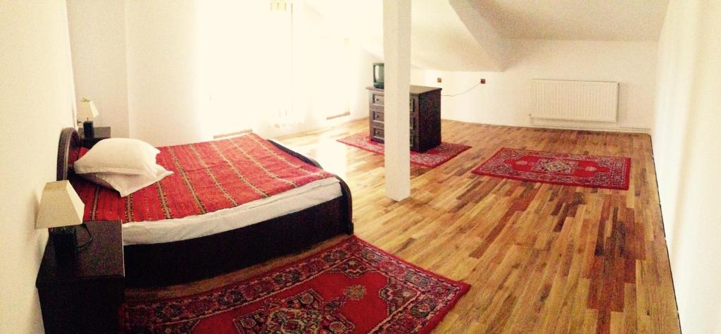 Casa Renti - Economy Double Room Con Baño Compartido
