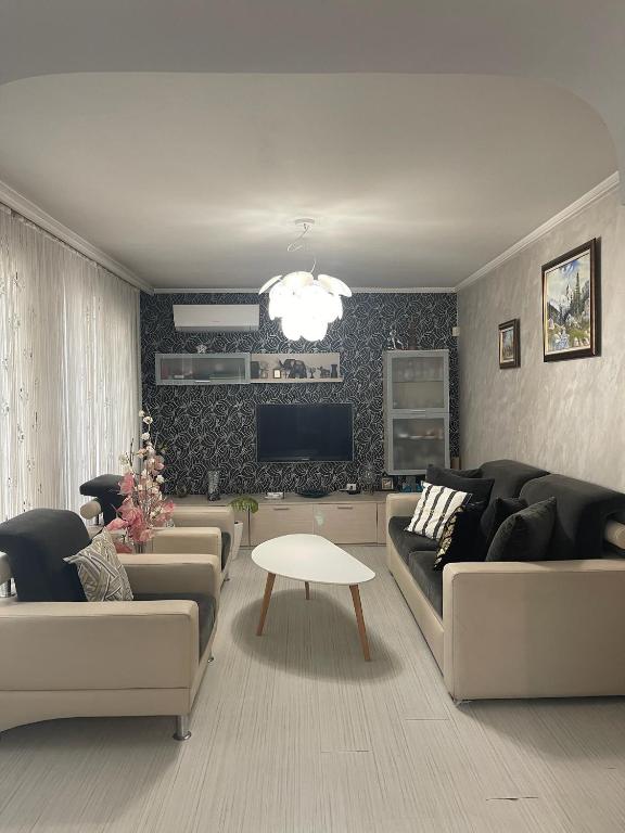 Two bedroom apartment in central
