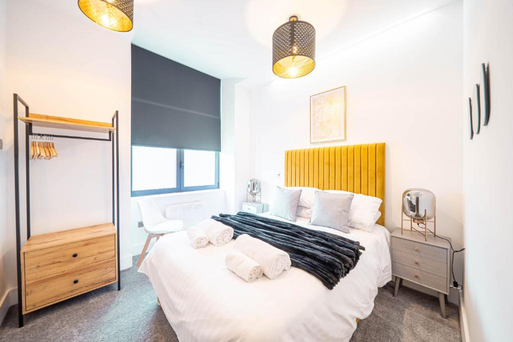 Postel nebo postele na pokoji v ubytování Hayy ApartHotels Stanley Mills