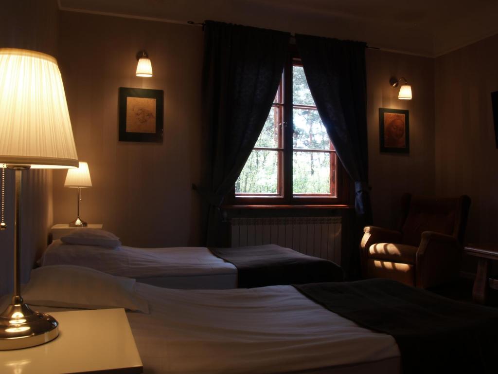 Leśny Dworek - Twin Room With Bathroom