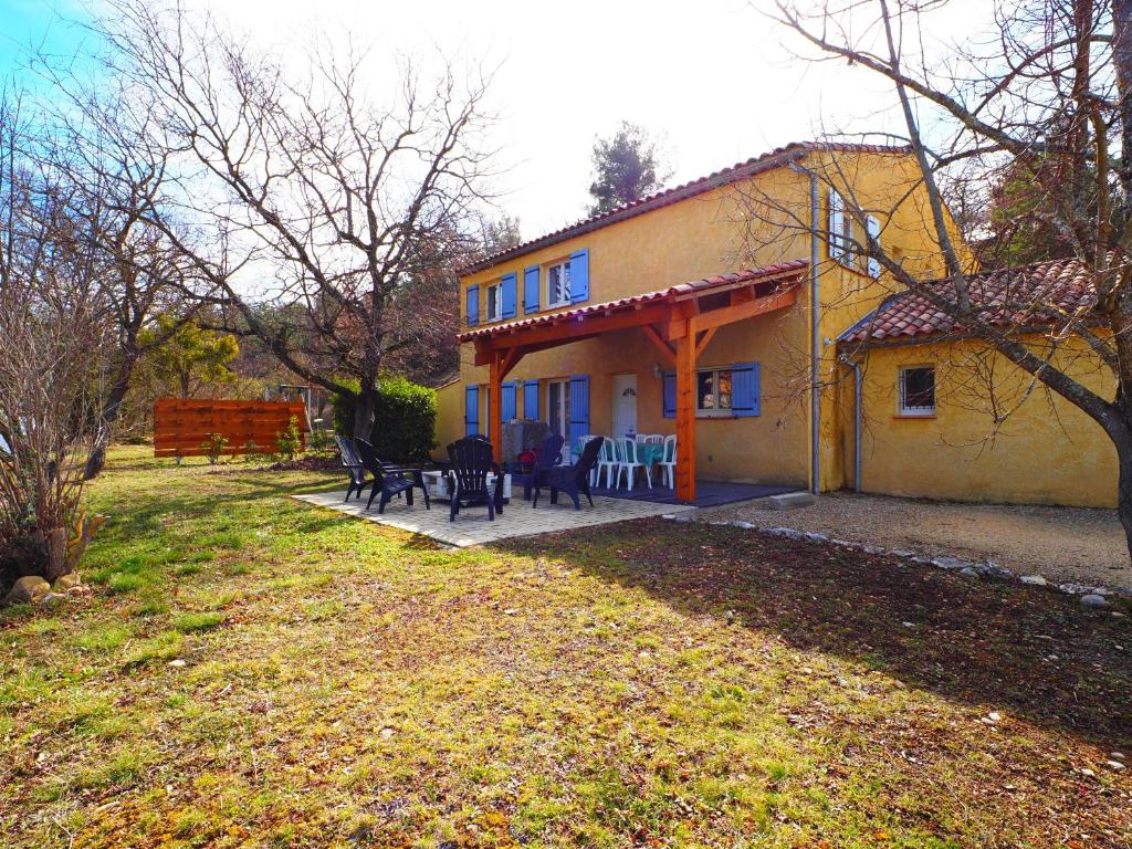 Budova, kde se prázdninový dům nachází
