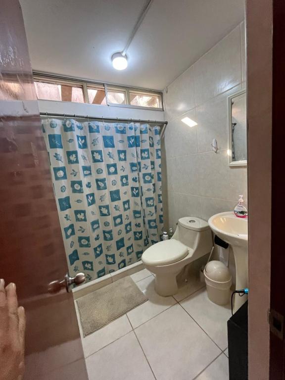Ένα μπάνιο στο Harmony Inn Miraflores