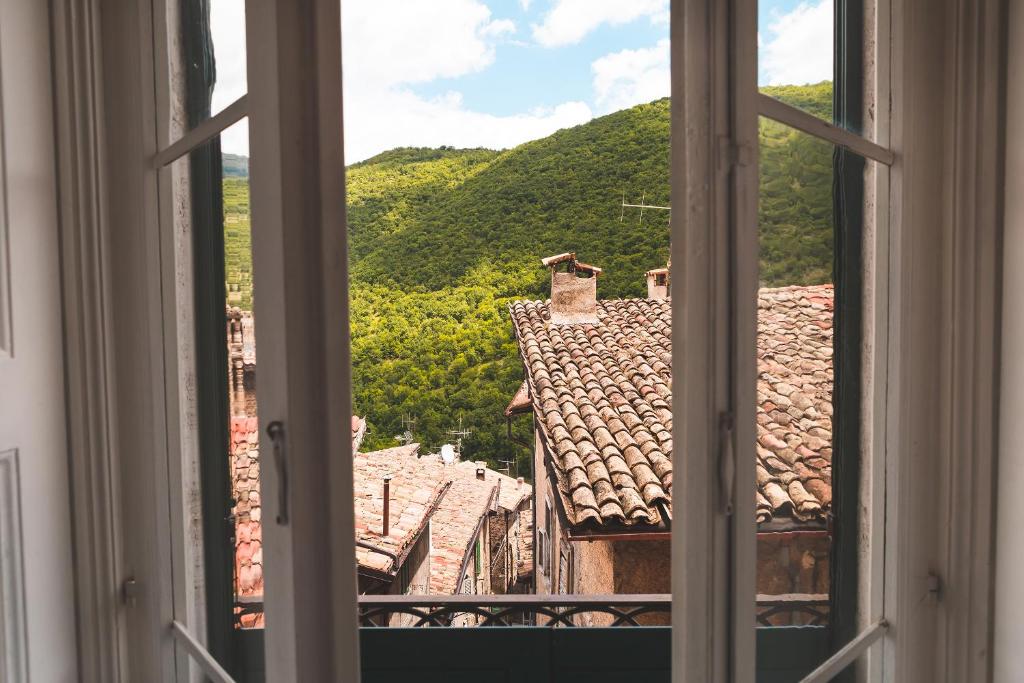 Nespecifikovaný výhled na hory nebo výhled na hory při pohledu z bed and breakfast