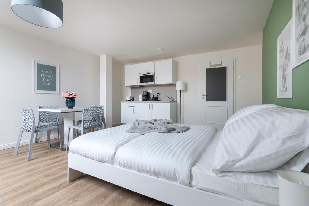 Central Haven Apartments - 2