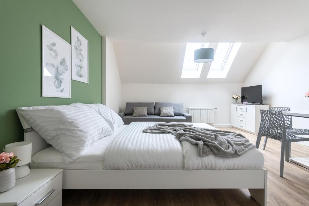 Central Haven Apartments - 1