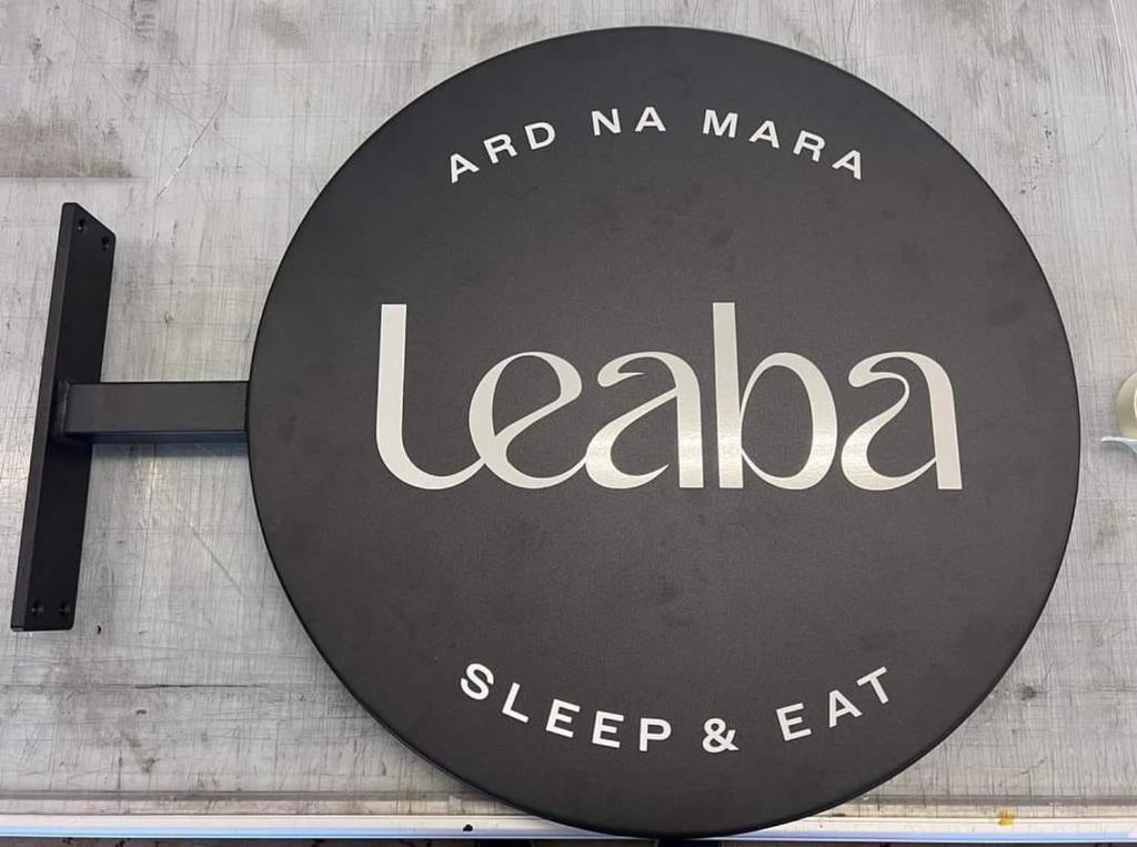 Logo nebo znak bed and breakfast