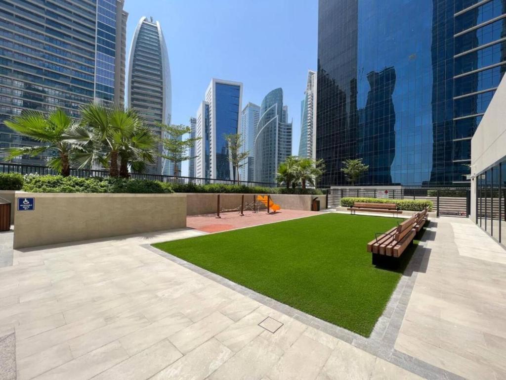 Fotografie z fotogalerie ubytování 1 Br In Zada Tower Business Bay v Dubaji