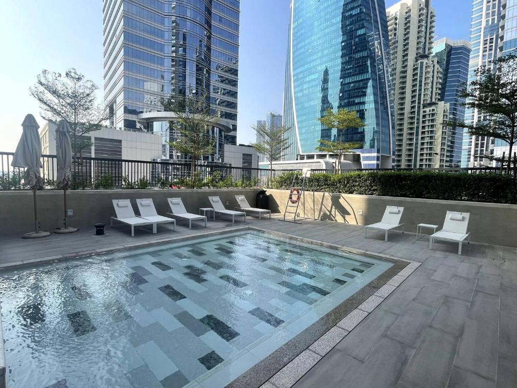 Fotografie z fotogalerie ubytování 1 Br In Zada Tower Business Bay v Dubaji