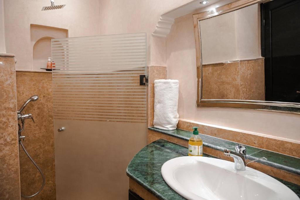 Koupelna v ubytování Riad Roummana Marrakech