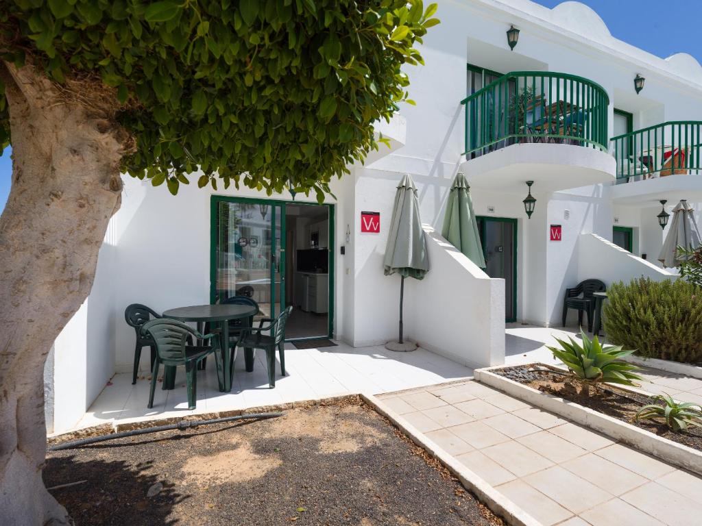 Balkón nebo terasa v ubytování Ocean Pool View & WiFi by iRent Fuerteventura