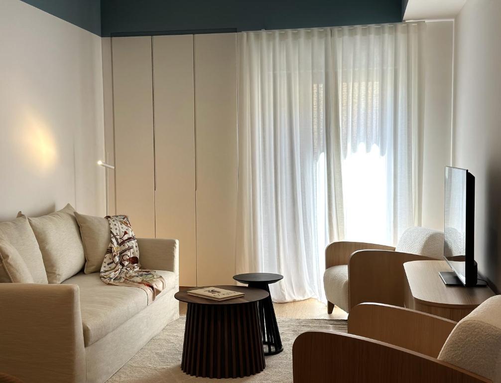 
THALIA RESIDENCE by K&K
