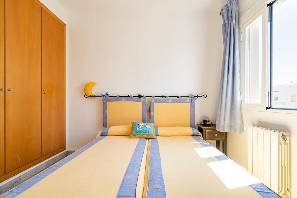Postel nebo postele na pokoji v ubytování Casa Islantilla Real