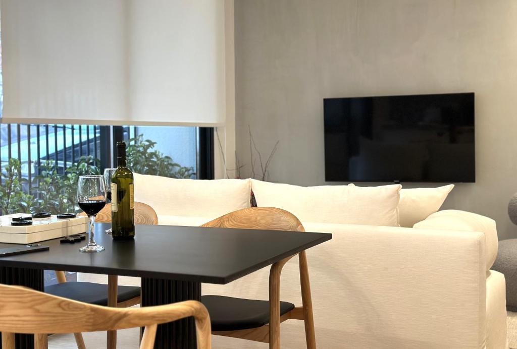 AIONION RESIDENCES by K&K - 8