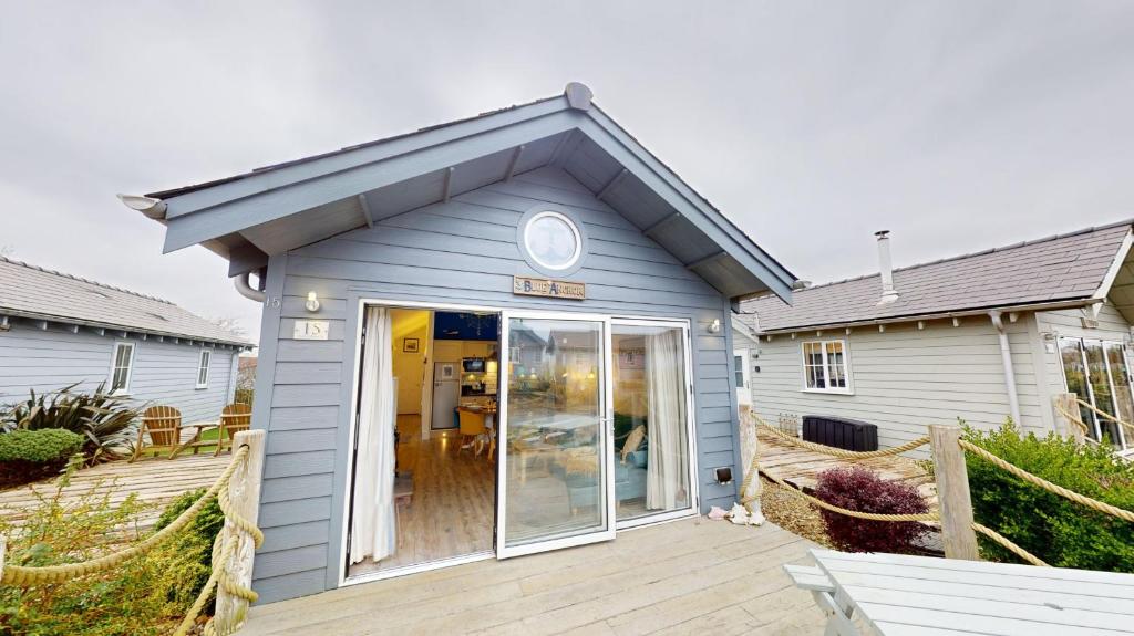 The Blue Anchor at The Bay Filey, sleeps 4, 2 dogs for free too