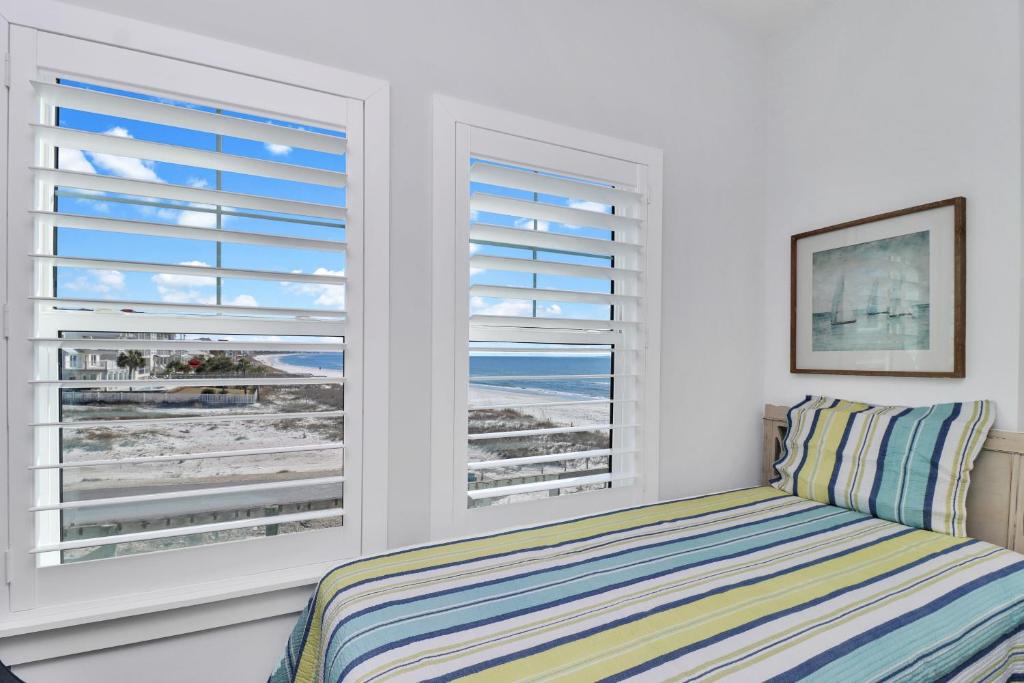 The Vue 2C by Pristine Properties Vacation Rentals客房内的一张或多张床位