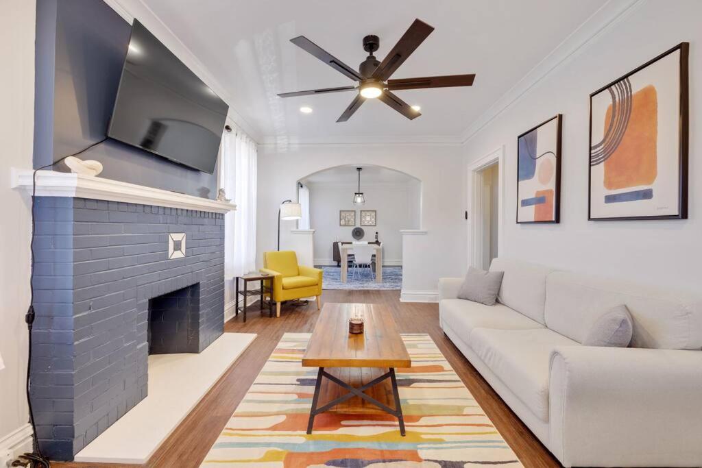 Apartment Stunning apt! Great 4 long stays, Carondelet, USA