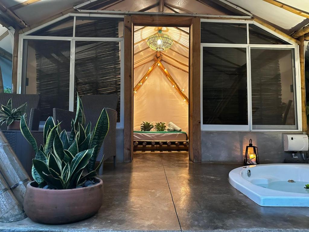Fotografie z fotogalerie ubytování Glamping Las Olas by Rotamundos v destinaci Montepio