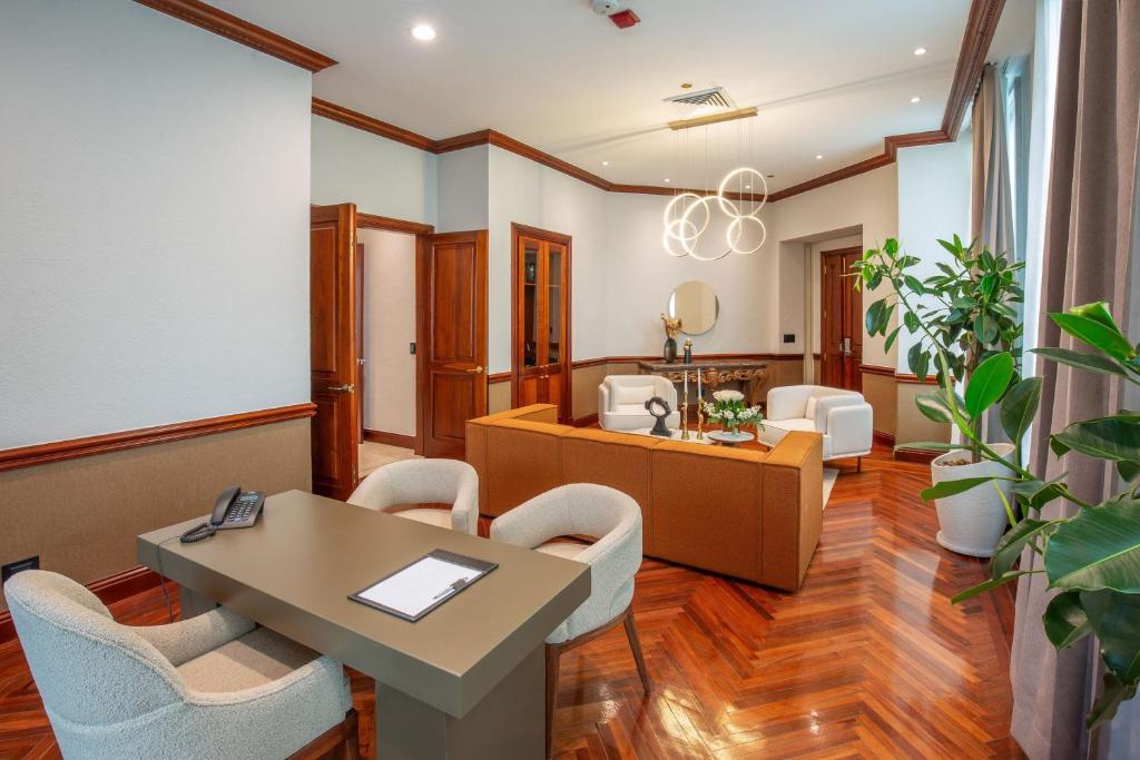 Posezení v ubytování JW Marriott Quito