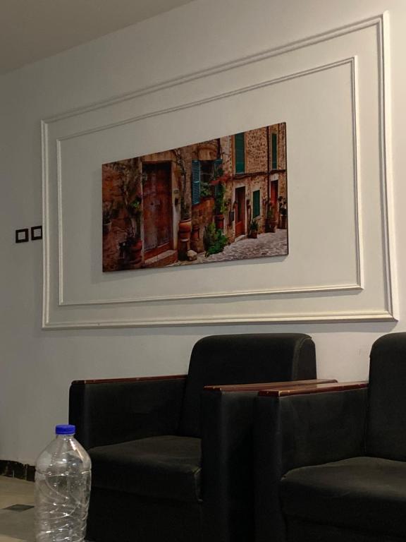 Posezení v ubytování RAAK HOTEL فندق راك