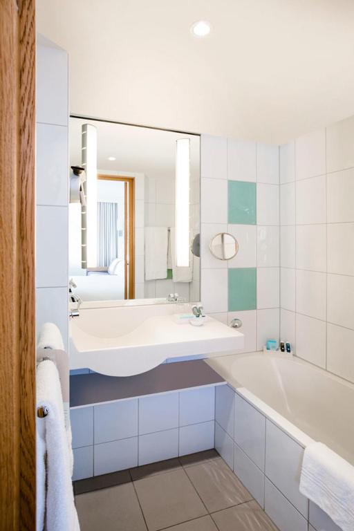 Koupelna v ubytování Novotel Aachen City