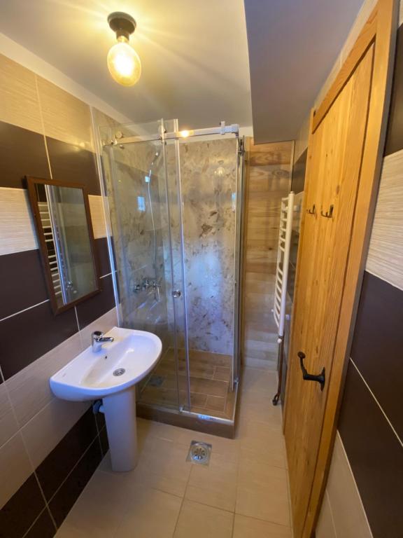 Bagno di Pubhouse & Rooms Pahulja