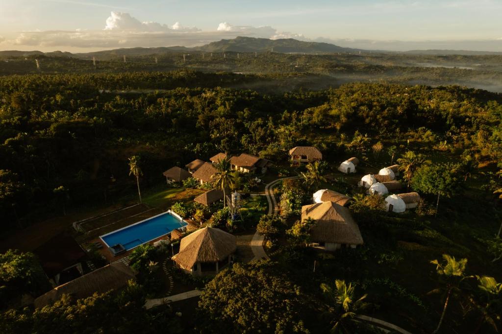 Ett flygfoto av La Joya Farm Resort & Spa
