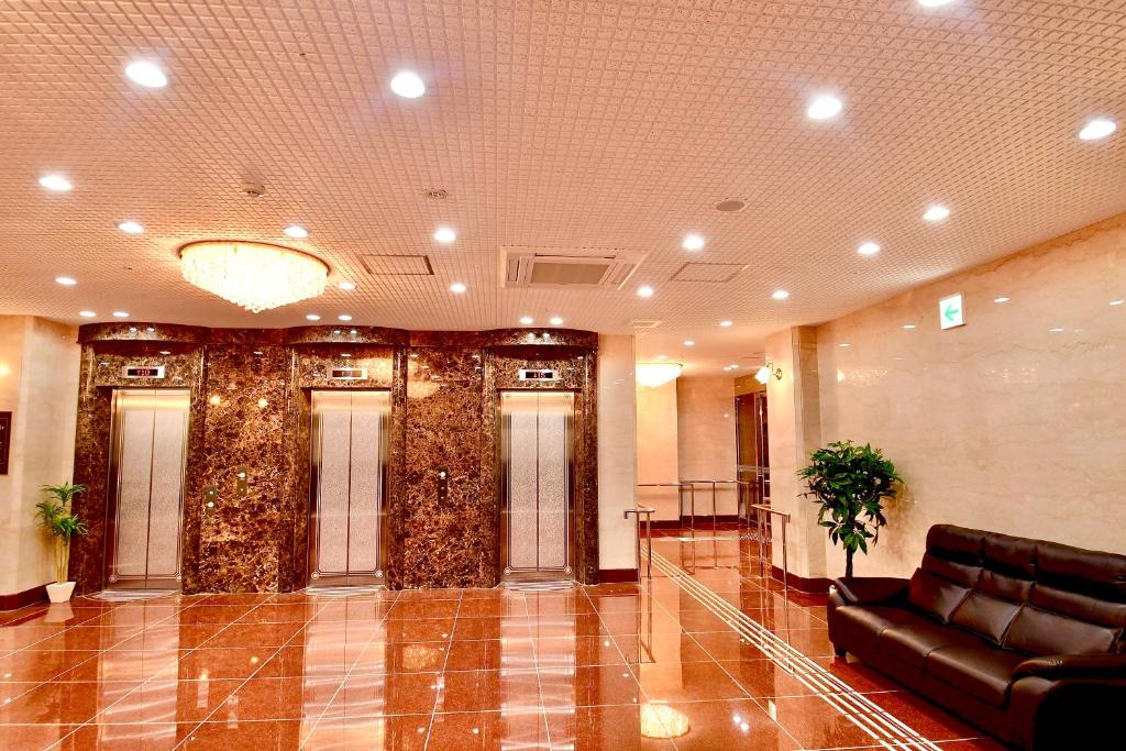 Vstupní hala nebo recepce v ubytování Himeji Ekimae Universal Hotel Minamiguchi