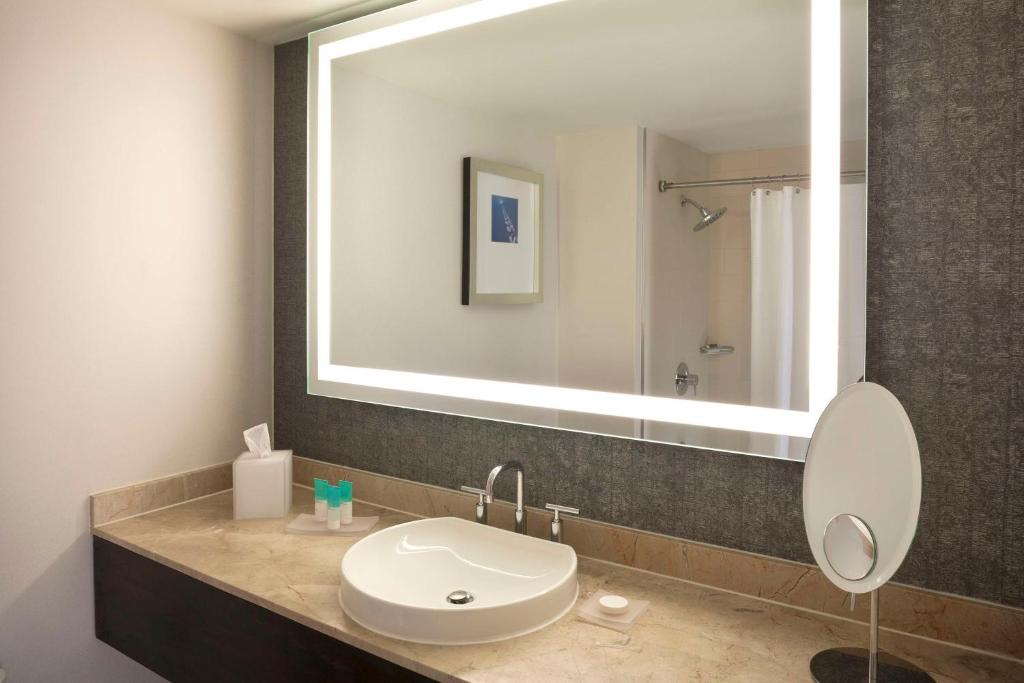 Hyatt Centric Fisherman's Wharf San Francisco - Quarto Queen Com Chuveiro Roll-in