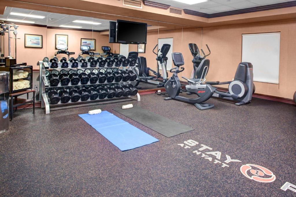 Fitness centrum a/nebo fitness zařízení v ubytování Hyatt House Parsippany East
