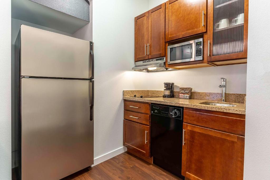 Hyatt House Richmond - Short Pump - King Studio With Sofa Bed