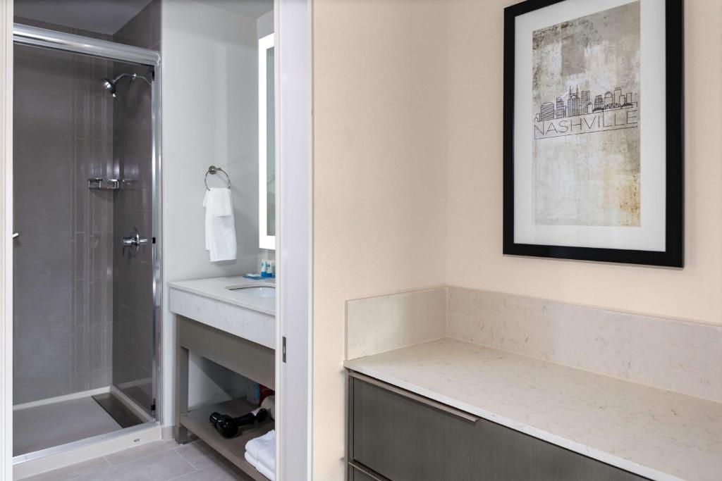 Hyatt House Nashville Downtown-Convention Center - Specialità Con Una Camera Da Letto King Suite Con Cucina E Divani - Accesso Alla Disabilità