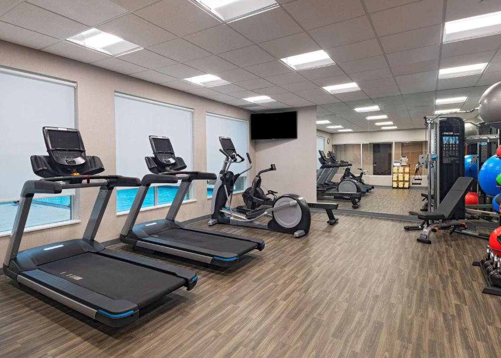 Fitness centrum a/nebo fitness zařízení v ubytování Hyatt Place Austin Lake Travis/Four Points