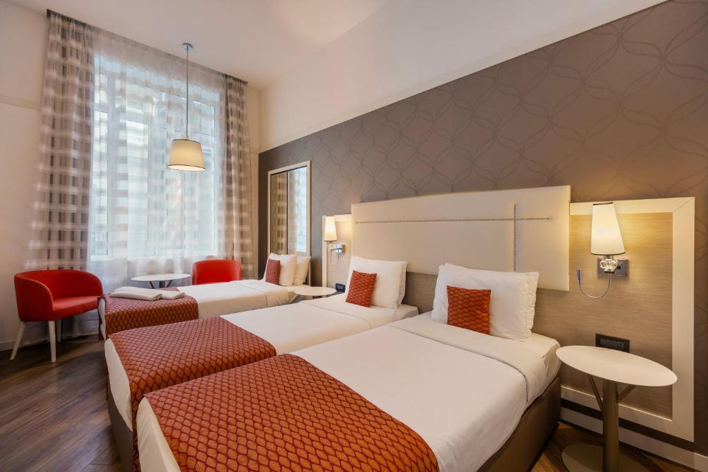 Ikonik Parlament - Family Double Room