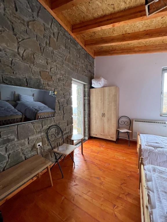 Xhaferri Guesthouse - Triple Room With Balcony