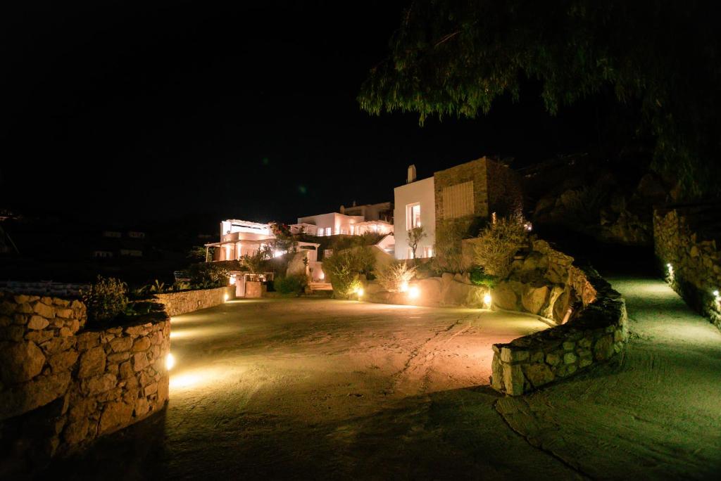 a night view of a building with lights at Super Rockies Resort in Super Paradise Beach