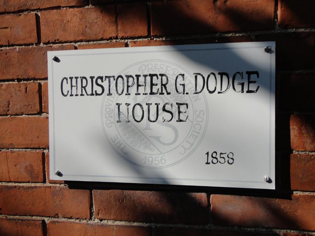 Certifikát, hodnocení, plakát nebo jiný dokument vystavený v ubytování Christopher Dodge House