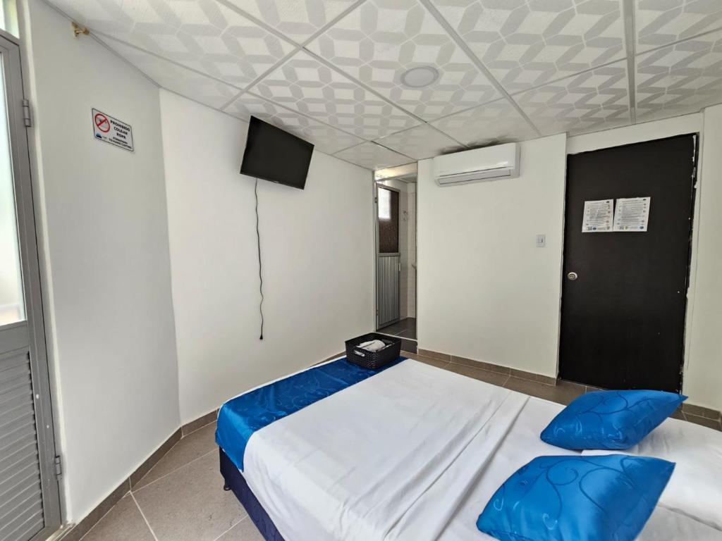 Postel nebo postele na pokoji v ubytování tour & hosteleria moonlight