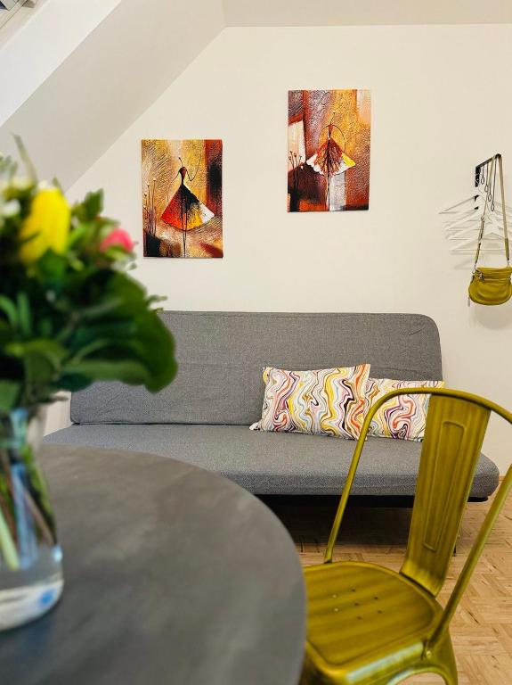 ParkSide by BestChoice - Self Check-in with Parking Option - 8