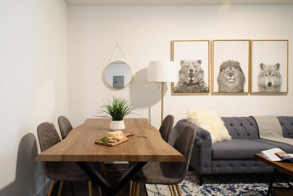 رزرو هتل، 39-1 بازسازی شده 3BR Prime Midtown West | 09197245267