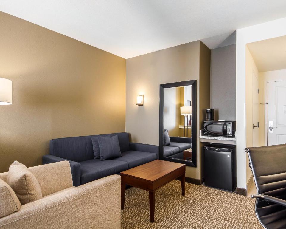 Comfort Suites Woodland - Sacramento Airport - 套房 - 带两张双人床 - 无障碍/禁烟