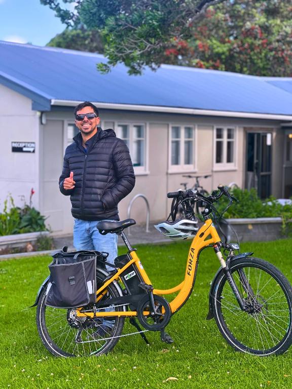 Jízda na kole v ubytování Waiheke Backpackers Hostel nebo okolí