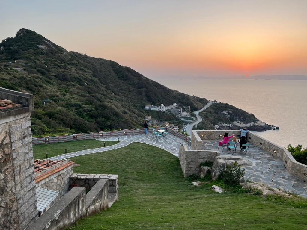 芹壁山莊民宿評價、貓咪療癒體驗、海景美景、機場接送服務 – 貓奴天堂與制高點美景 - 照片 10