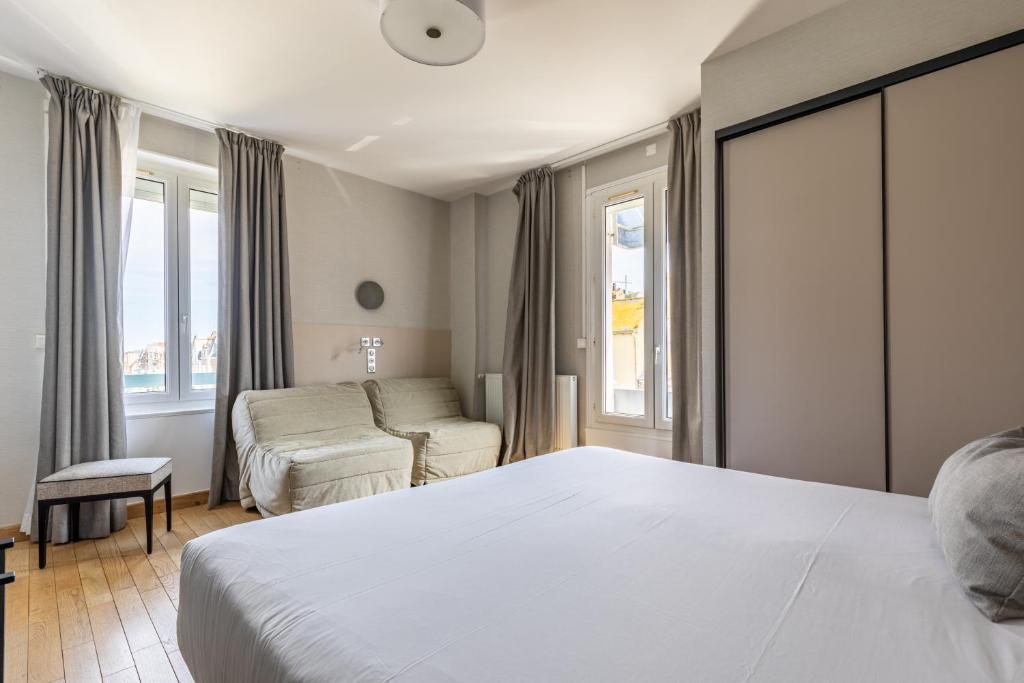 Hotel Kyriad Saint Malo Centre Plage - Standard Room (5 People)