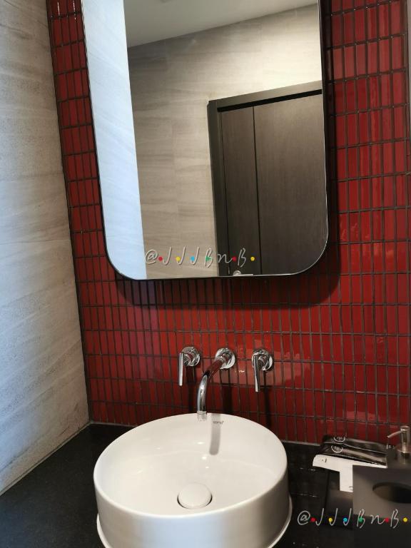 Photo from Edge Central Pattaya by JJJ in คอนโด Edge central pattaya, Pattaya City, Bang Lamung District, Chon Buri 89/162, Pattaya Central, Chon Buri Province, Thailand