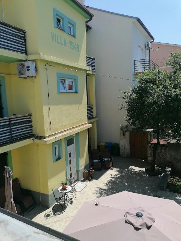 Budova, v ktorej sa apartmán nachádza