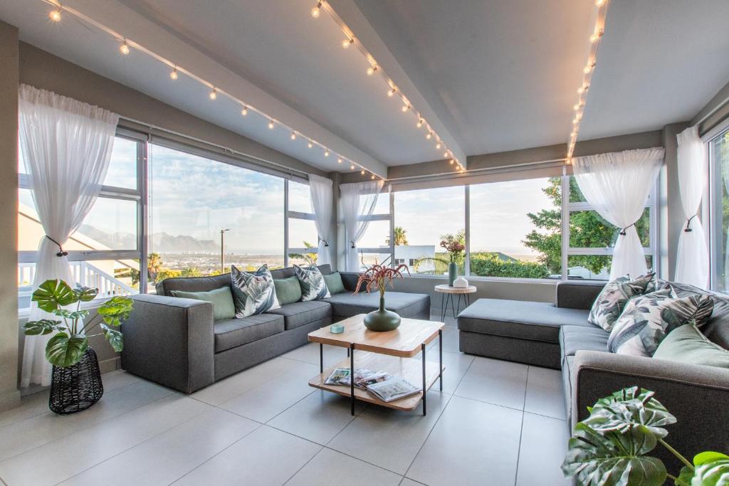 The Fuchsia Collection, Somerset West (updated prices 2024)