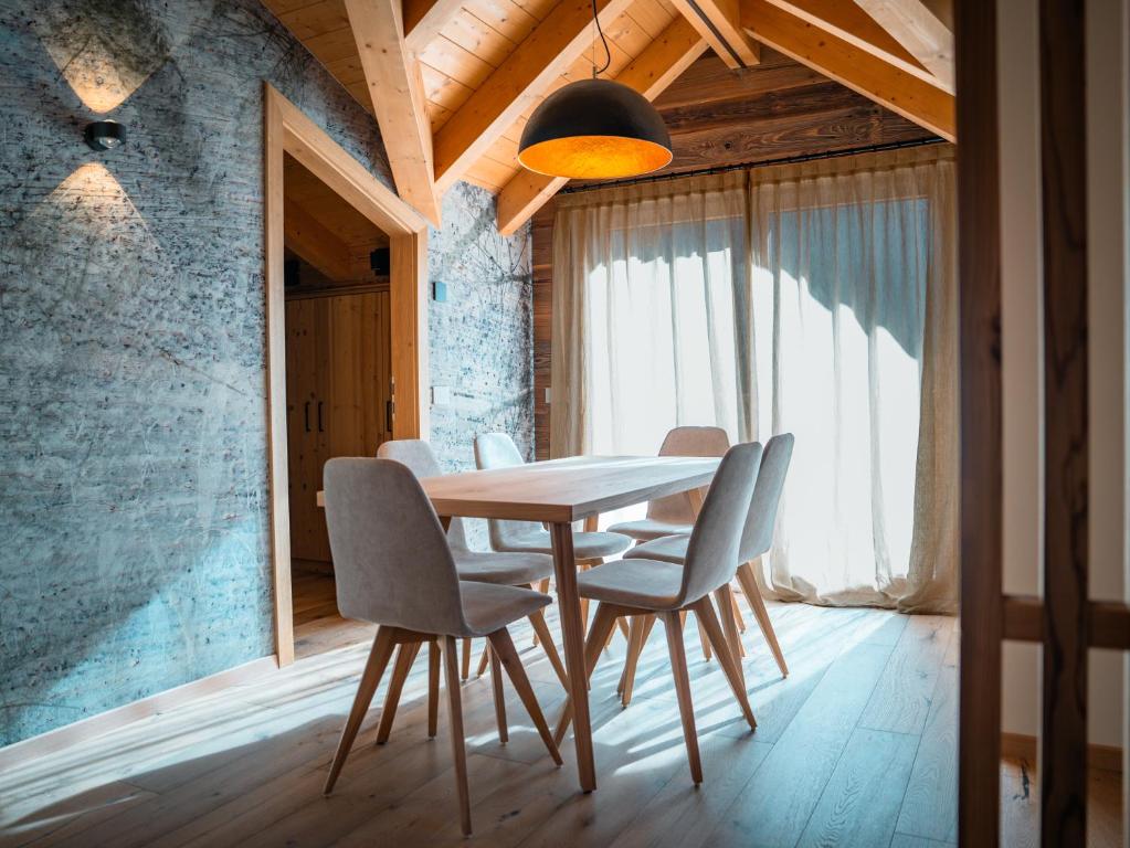 Vivi Suites&Spa Molveno - Deluxe King Suite